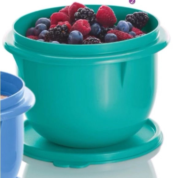 Tupperware Mixing Bowl 1 Liter Green Color - Picture 4 of 4